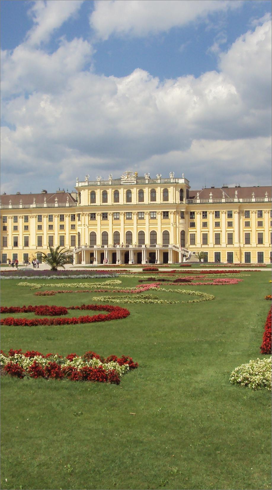 Schloss Schoenbrunn Wien